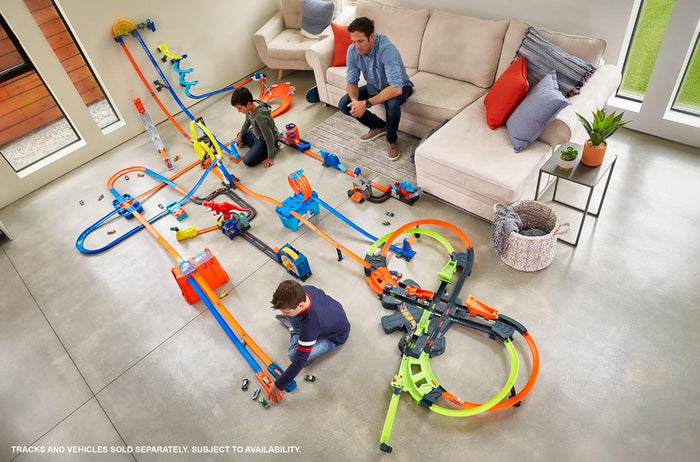 Hot Wheels Colossal Speed Crash Motorized Track Set - 13+ Years