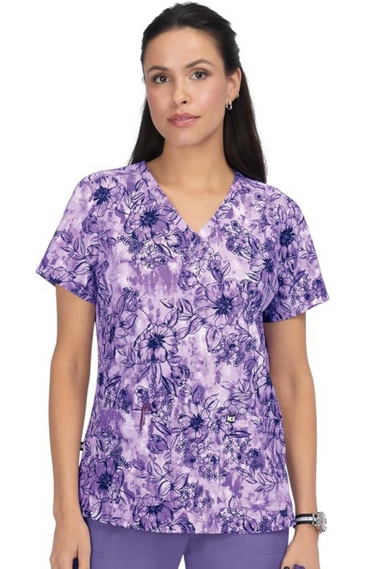 Filipina Mujer Koi Next Gen Mod. Early Energy Watercolor Botanical Wisteria