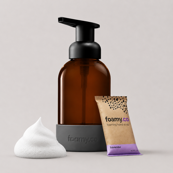 The Cloud Foam Kit includes an amber glass bottle, foaming hand soap, and lavender scent for elegant hand care.